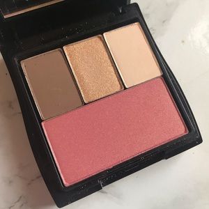 🆕Mary Kay Magnetic Compact - Blush & 3 Eyeshadows